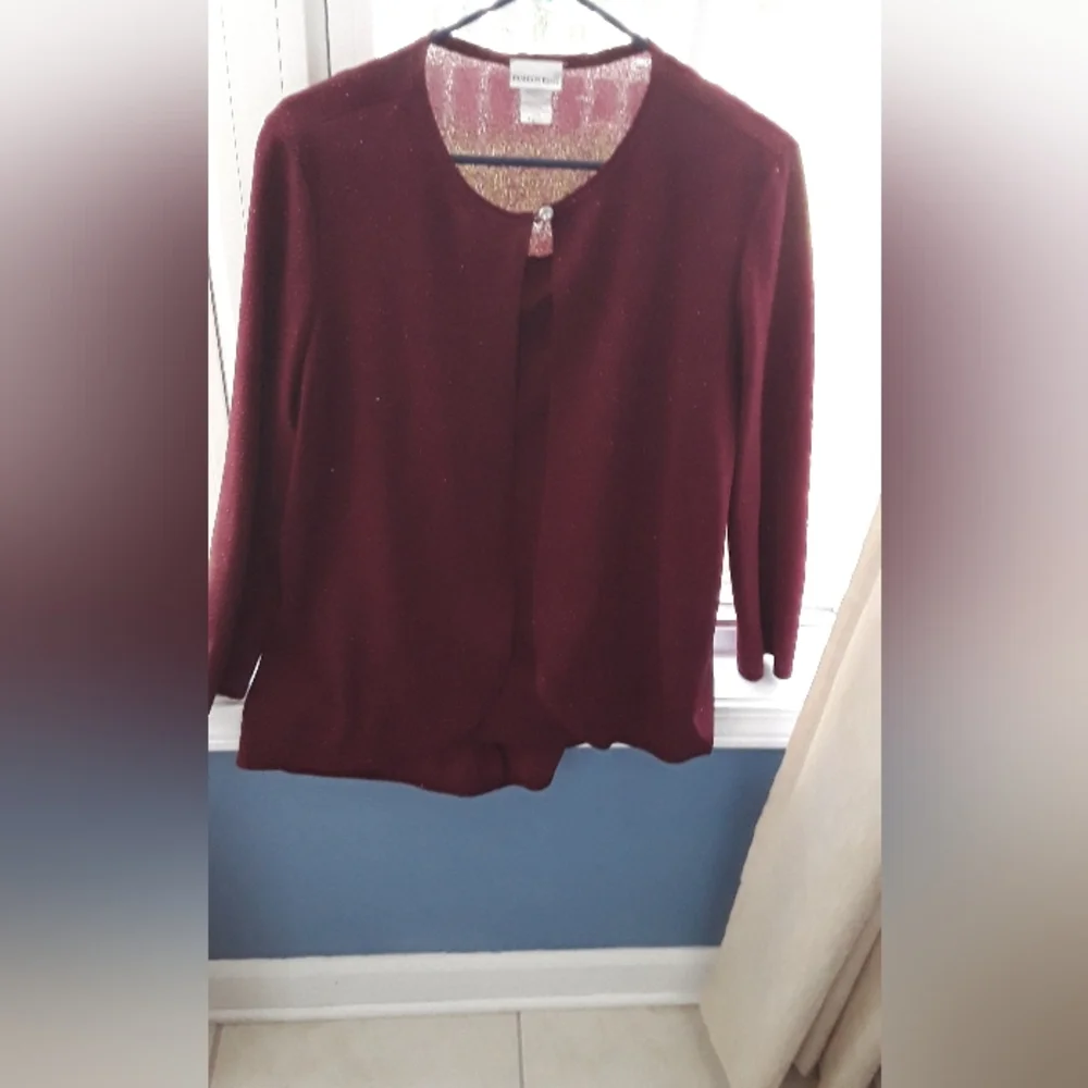 Top - Picture 3 of 3